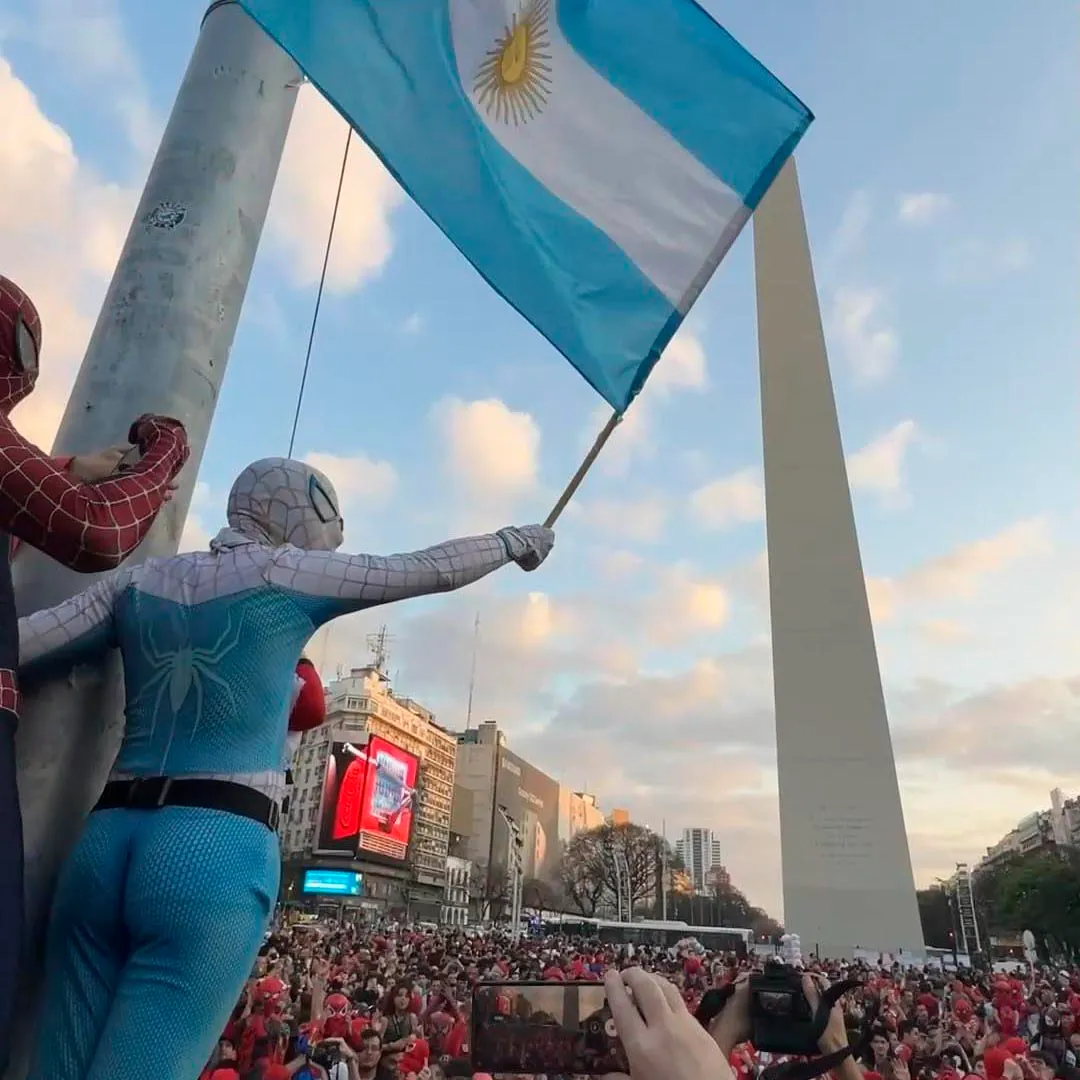 Juntada Spiderman en el Obelisco